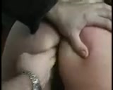 На бильярдный стол раком поставил и жеста кулаком выебал