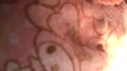 Молодые трахаются на фоне ковра на вебку