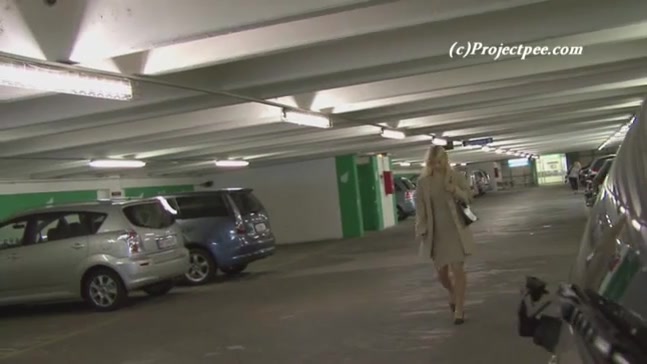 Молодая ебутся во дворе многоэтажек